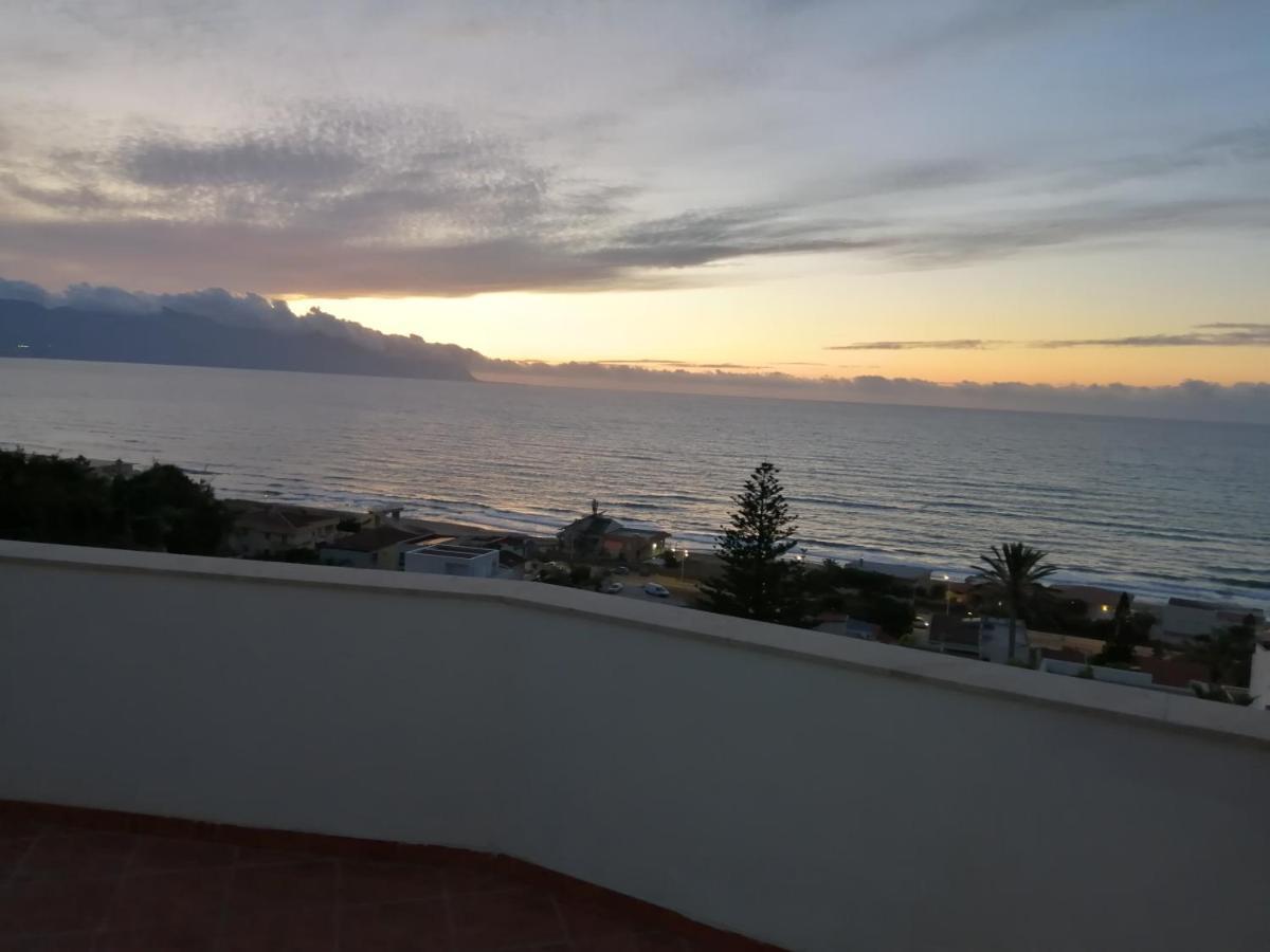 Casa Vacanze Helimos Villa Alcamo Marina Buitenkant foto